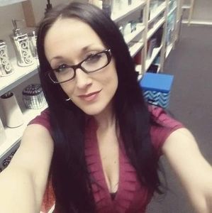 Meet your Posher, Katrina